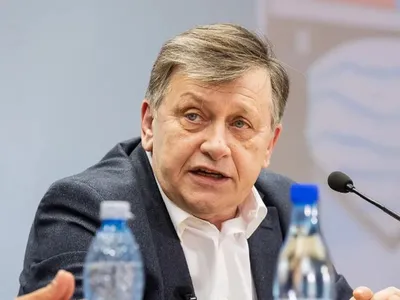 Antonescu despre Visa Waiver: România nu a greșit, decizia vine din reevaluările administrației SUA - FOTO: Profimedia(imagine cu rol ilustrativ)