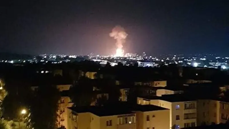 Locuitorii au fotografiat explozia. FOTO: Facebook/Alin Popoviciu