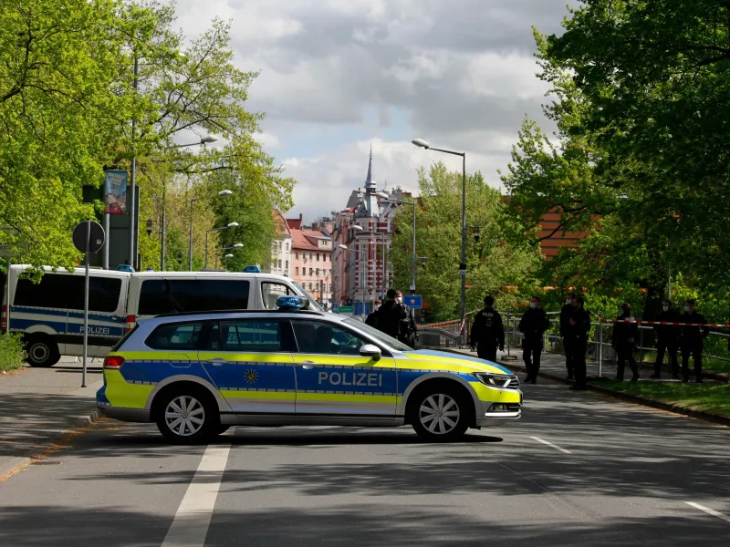 A tras dintr-o mașină românească cu pistolul asupra șofer maghiar de camion. Ce apel a făcut poliția Foto: Profimedia Images (fotografie cu caracter ilsutrativ)