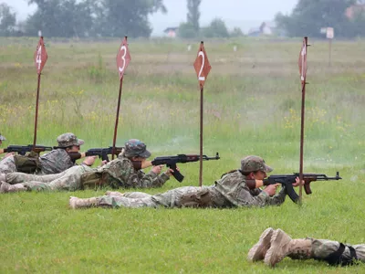 Militari - Foto: FB