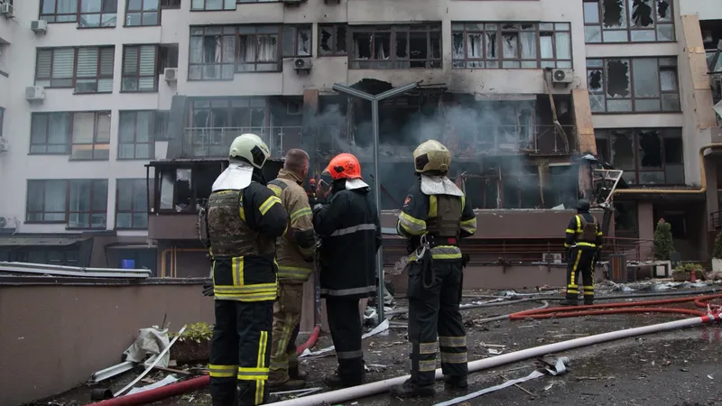 Atac rusesc cu drone și rachete la Kiev. Un mort, o grădiniță și zeci dclădiri distruse - Foto: Facebook/Volodimir Zelenski