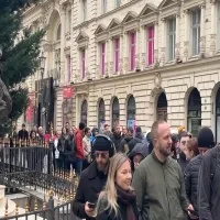 Alerte cu bombă în mai multe secții de votare în Europa. S-au dovedit a fi false Foto: Antena3 captură
