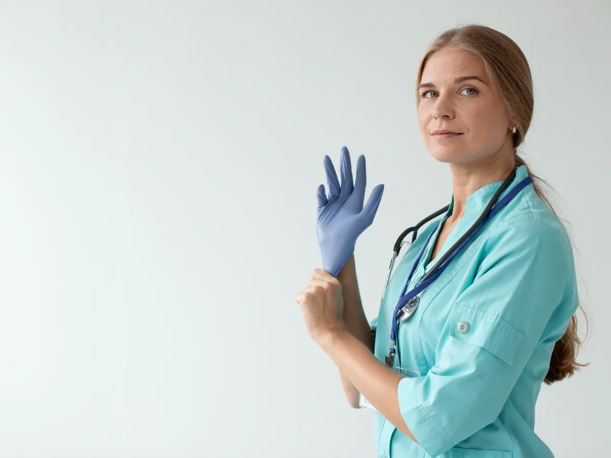 Asistent medical foto: Freepik (rol ilustrativ)