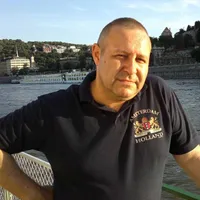 Daniel Fenechiu: "Nu știu dacă mâna pusă la ochi de Marcel Ciolacu e efectul unei viziuni" - Foto: Facebook/Daniel Fenechiu
