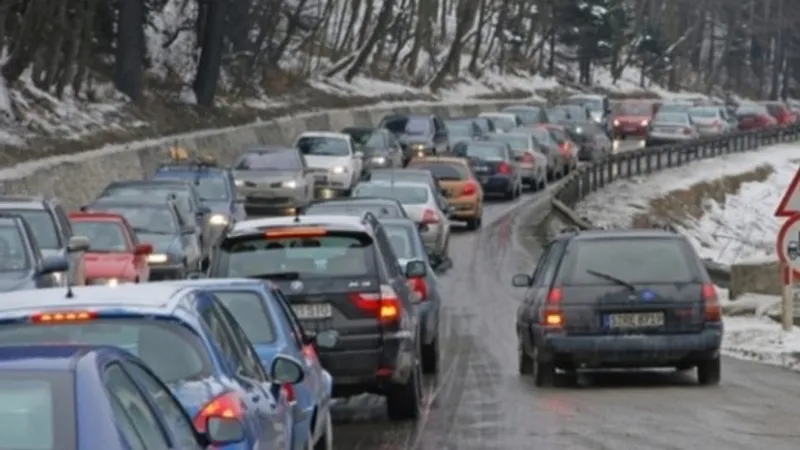 Poliția rutieră le recomandă șoferilor să fie prudenți: FOTO: Facebook
