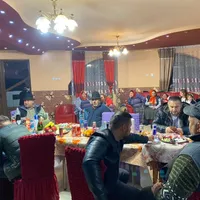 Petrecere acasă la bulibașa Flagăra (cu pălărie, primul din stânga), pe 24 noiembrie. Nicio regulă respectată Foto: Facebook