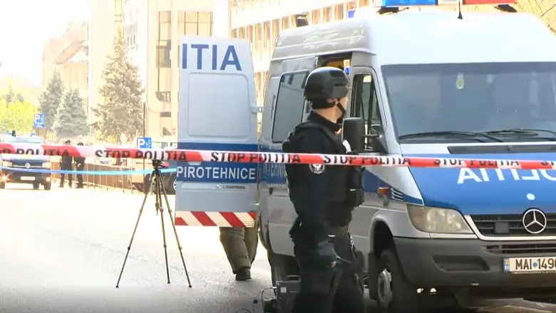 Bagaj suspect abandonat în zona Ministerului Transporturilor, semnalat de jandarmi / digi24