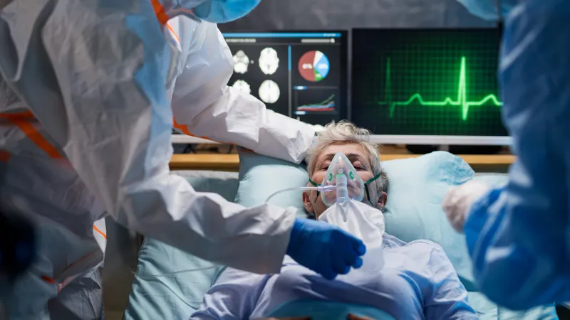 Medic din Craiova: Pe pat de spital, lângă voi vom fi noi, nu Xena/foto: health review