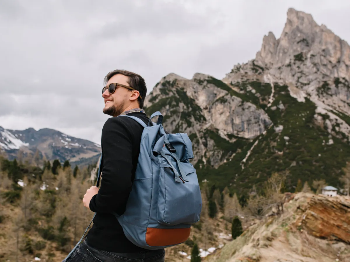 Turist - Foto: Magnific (Imagine cu rol ilustrativ)