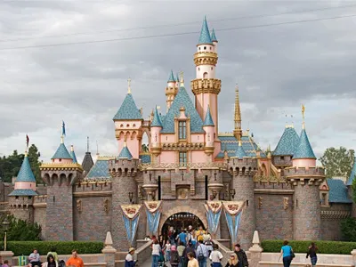 O femeie a murit la Disneyland, după ce a vizitat celebra atracție „Haunted Mansion”