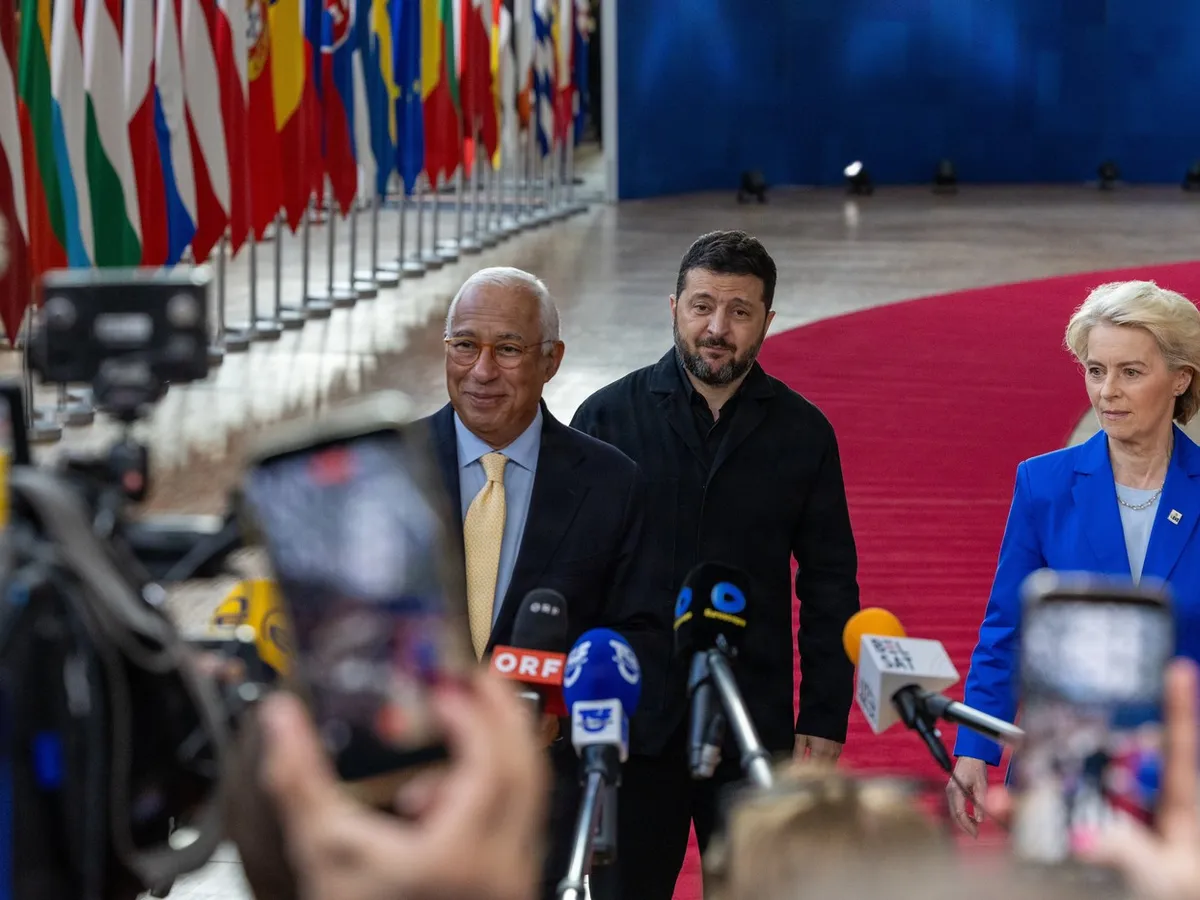 Negocieri de pace. SUA „oferă” Ucrainei aderarea la UE în schimbul celei la NATO. Ce ofertă a primit Putin  - Foto: Profimedia Images (imagine cu  rol ilustrativ)