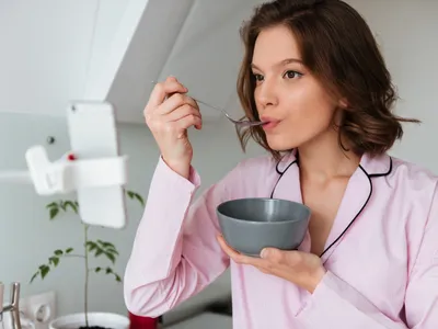 Supa pe care trebuie să o mănânci dacă îți trosnesc oasele. Te face să arăți tânăr și îți reface și digestia - Foto: Freepik (Imagine cu rol ilustrativ)