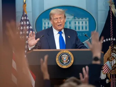 Trump vrea să impună tarife de 17% pe anumite produse din UE. România exportă de 2.200.000.000$ - Foto: Profimedia Images