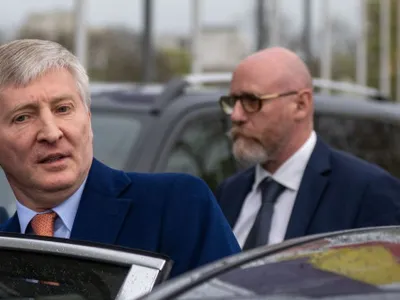 Cel mai bogat om din Ucraina, ”la CINCI secunde de moarte”! Prietenul său a sărit în aer: ”Văduva lui m-a rugat”