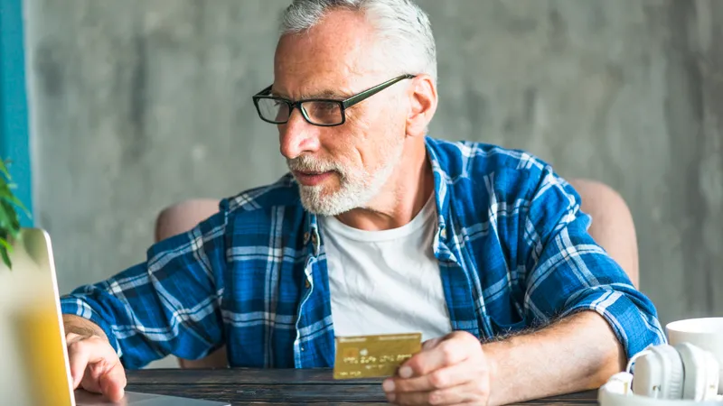 Cine sunt cei 500.000 de pensionari ce iau peste 4.000 lei pensie ? Unde au muncit ? Ce impozit dau? - Foto: Freepik