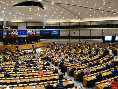 Parlament foto: Shutterstock (imagine cu rol ilustrativ)