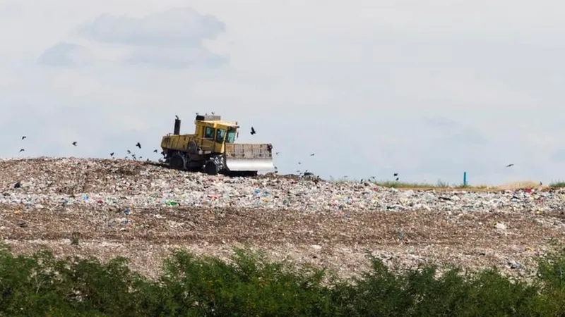Risc de criză a gunoaielor, în județul Prahova. Accesul UWS, fostul Rosal, la groapă, oprit din nou - Foto: INQUAM PHOTOS / Cornel Putan (Imagine cu caracter ilustrativ)