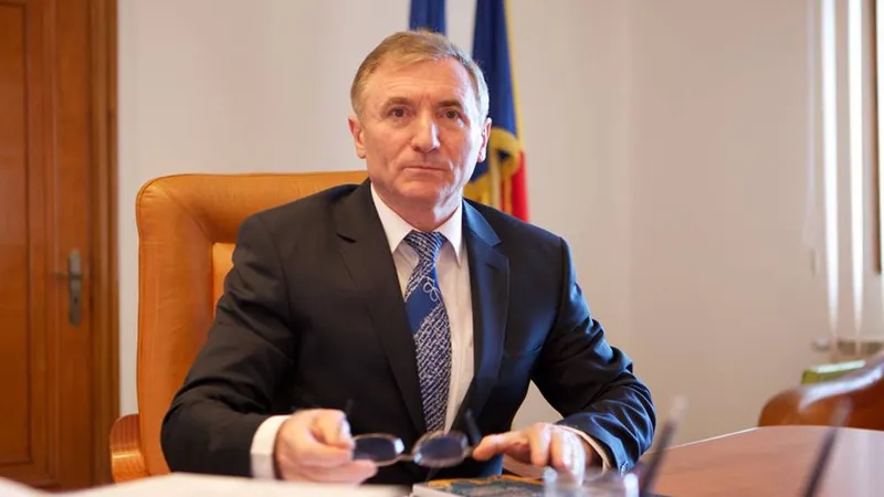 Augustin  Lazăr