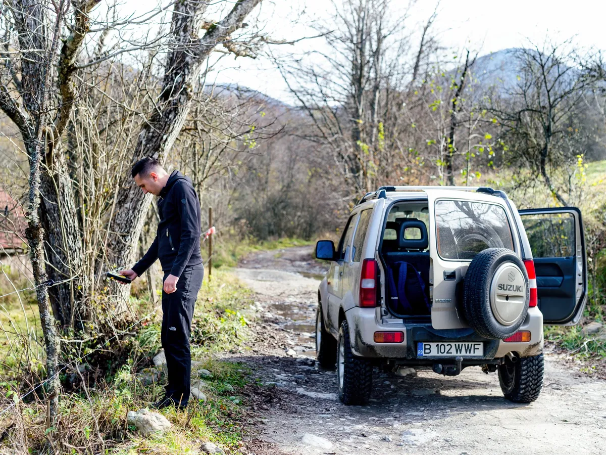 WWF face multe vizite în teren pentru a verifica starea pădurilor/FOTO: wwf.ro