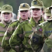 Soldaţii norvegieni vor trebui să predea, şosetele, chiloţii și sutienele succesorilor lor/FOTO: poandpo.com