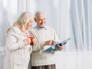 Foto: Pensionarii află care categorii primesc bani în plus la pensie în august Sursa: Freepik