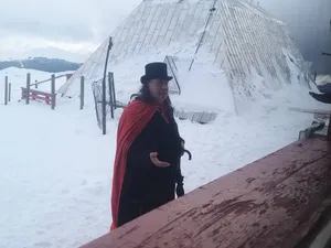 Salvamontiștii l-au salvat pe Dracula. Voia să ajungă pe Vf. Omu. / Foto: captură video