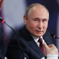 Preşedintele rus Vladimir Putin consideră că este "grotesc" să se afirme că Moscova duce un război cibernetic împotriva SUA. / Foto: reuters.com