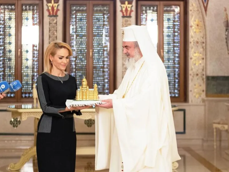 Firea cu Patriarhul Daniel. Foto: basilica.ro