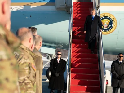 Trump îl așteaptă pe Putin în baza care apăra SUA de Uniunea Sovietică. Sunt 32.000 de militari - Foto: Profimedia Images (imagine cu rol ilustrativ)
