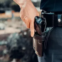 „Scenariu” de film: Șoferul unui buldozer a încercat să lovească polițiștii. S-a tras cu pistolul - Foto: pexels.com/Kindel Media - Rol ilustrativ