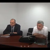 Col. Doru Paraschiv (dreapta) și gen. Marian Hăpău, șeful DGIA, în timpul confruntării de la DIICOT         Sursa: Captură video DIICOT