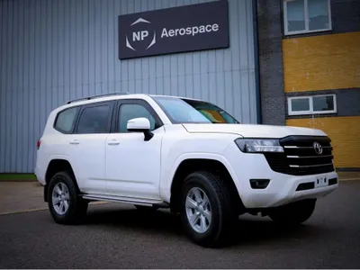 Mașina blindată Toyota Land Cruiser LC300, proiectat pentru operațiuni civile și militare - Foto: NP Aerospace