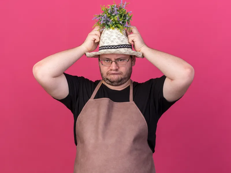 Planta din grădină cu care îți trece durerea de cap. O pui în păr sau la pălărie, trece instant  - Foto: Freepik (imagine cu rol ilustrativ)