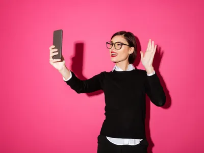 DNSC avertizează: conturile TikTok pot fi furate prin mesaje false care cer confirmarea identității - Foto: Freepik (Imagine cu rol ilustrativ)