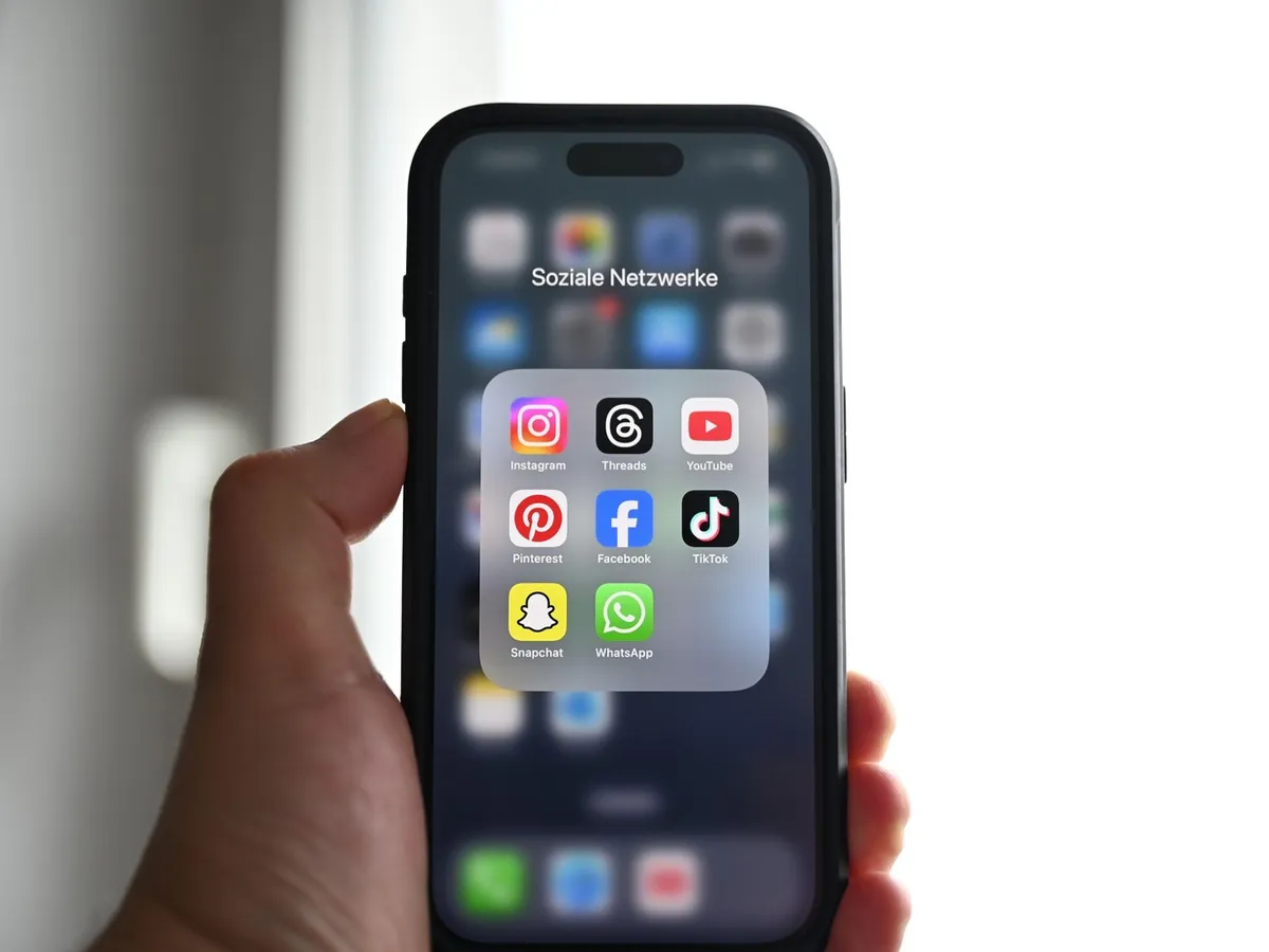 Rețele de socializare - Foto: Profimedia images