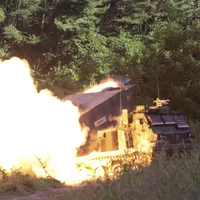 Ucrainenii au făcut praf un depozit de rachete S-300 cu MLRS-uri britanice/foto: Profimedia Images