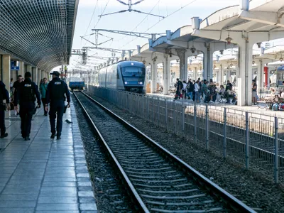 Protocol între Primăria Capitalei și CFR pentru trenul metropolitan. Traseul garniturilor FOTO Inquam Photos / Virgil Simonescu