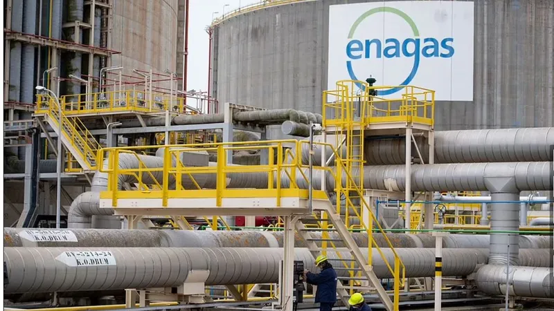 Putin dă răgaz o lună în care Europa mai poate cumpăra gaz în euro și dolari/foto: dailymail