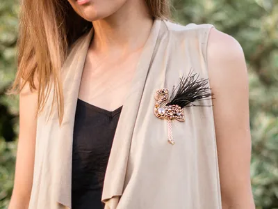 Ce accesoriu purtat de bunici e acum la fel de dorit ca un obiect de lux? Strălucește în orice ținută - Foto: Freepik (Imagine cu rol ilustrativ)