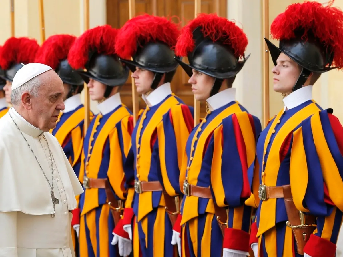 Garda Elvețiană îl va duce pe Papa Francisc pe ultimul drum