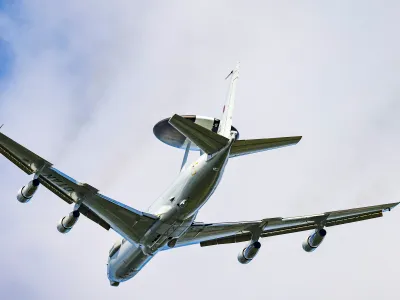 Avioane NATO spionează Rusia venind dinspre România și Bulgaria, după „retragerea” lui Trump - Foto: Profimedia images