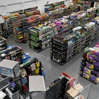 O vânzătoare a fost bătută cu ouă fierte de clienți pentru că nu avea produsele dorite de ei - Foto: Profimedia Images (imagine cu rol ilustrativ)
