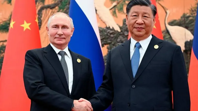 Vladimir Putin „se închină” la Beijing. Prima vizită după „câștigarea” unui nou mandat, în China - Foto: Profimedia images