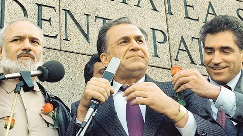 Ion Iliescu, Petre Roman și Gelu Voican Voiculescu sunt „capii” FSN acuzați de crimele și violențele de la Mineriadă