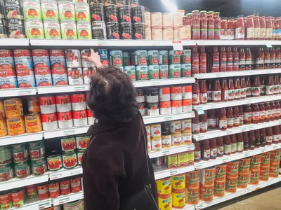 Taxele lui Trump la oțel și aluminiu: Producătorii de conserve și băuturi trec la ambalaje de carton - Foto: Profimedia Images (Imagine cu rol ilustrativ)