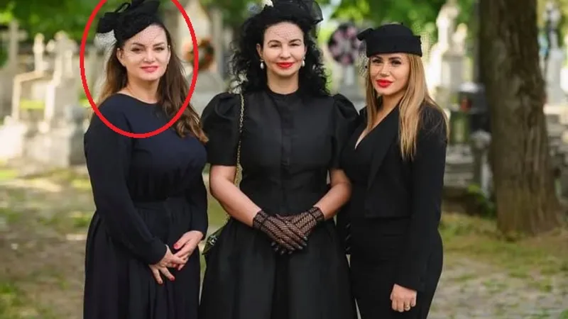 Alina Filip (stânga), soția lui Petronel Corduneanu, participă la parastasele organizate de Gianina Poroșnicu (centru) în Cimitirul Eternitatea Foto: Facebook
