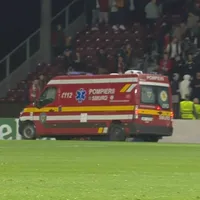 Un suporter ar fi făcut infarct pe stadion la meciul dintre CFR Cluj și Slavia Praga - Foto: Digisport
