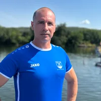 Marian Baban este un fost sportiv de performanță la kaiac, multiplu medaliat la Campionatele Mondiale și Europene