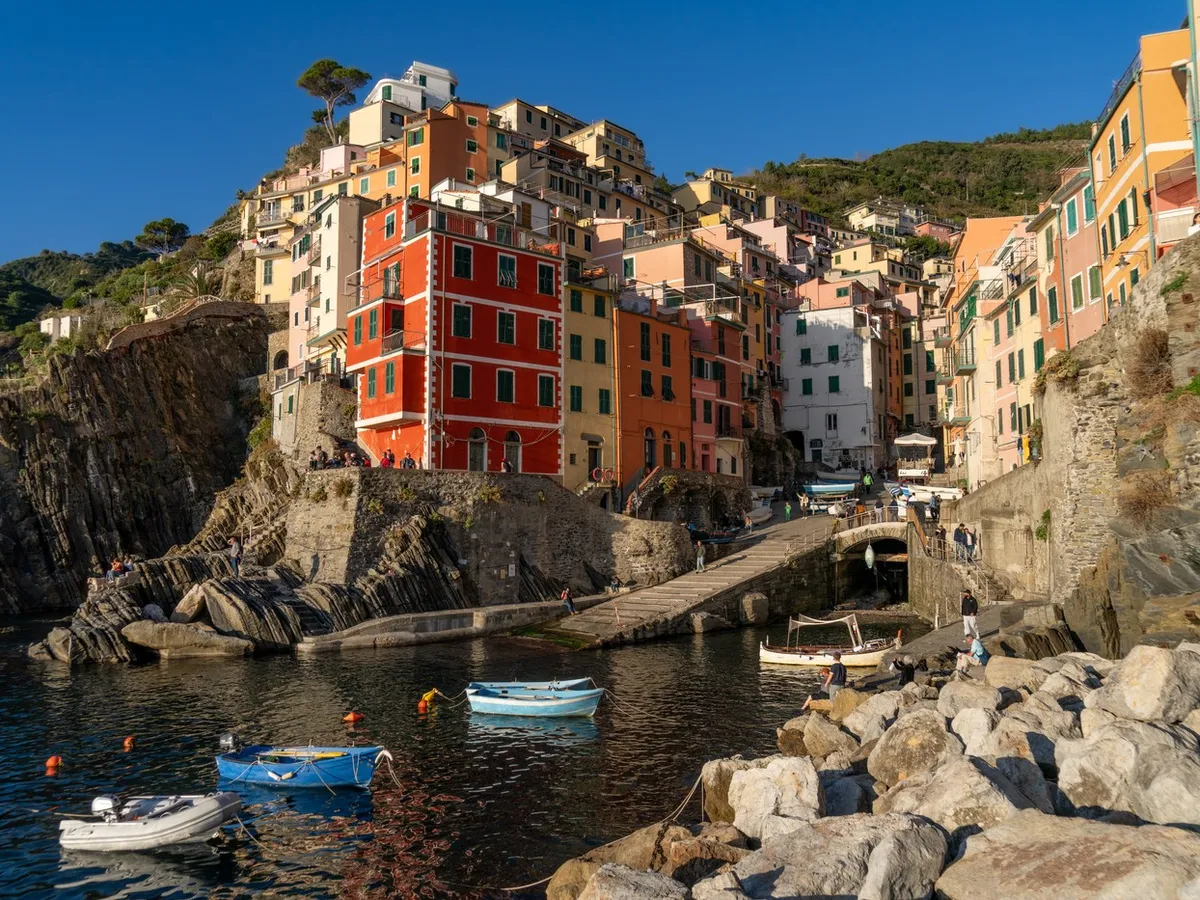 Iarna, turiștii din Italia pot călători cu trenul în toate orașele din Cinque Terre pentru doar 15 euro