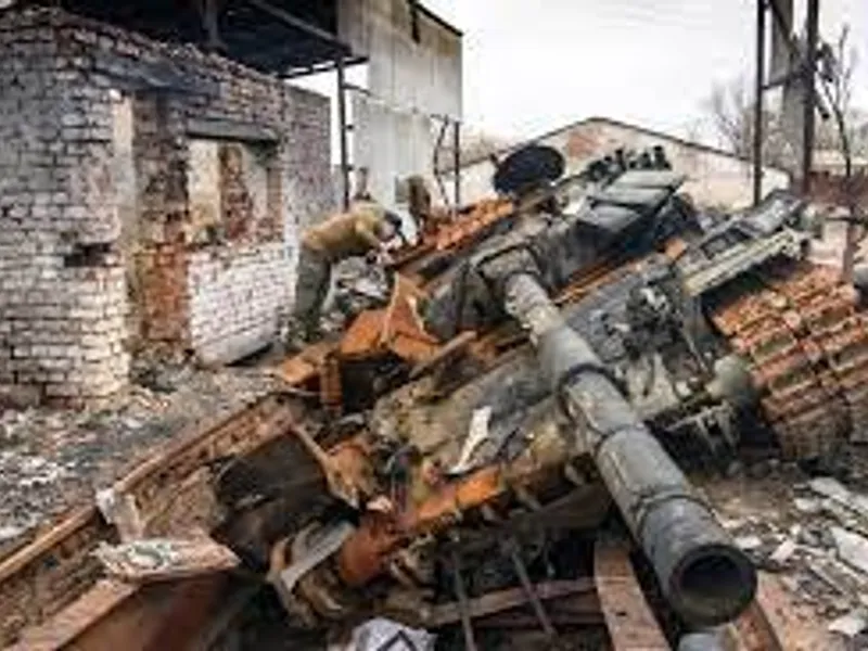 VIDEO O bombă explodează în tranșeele unde se află ascunși pentru asalt soldați ruși / profimedia